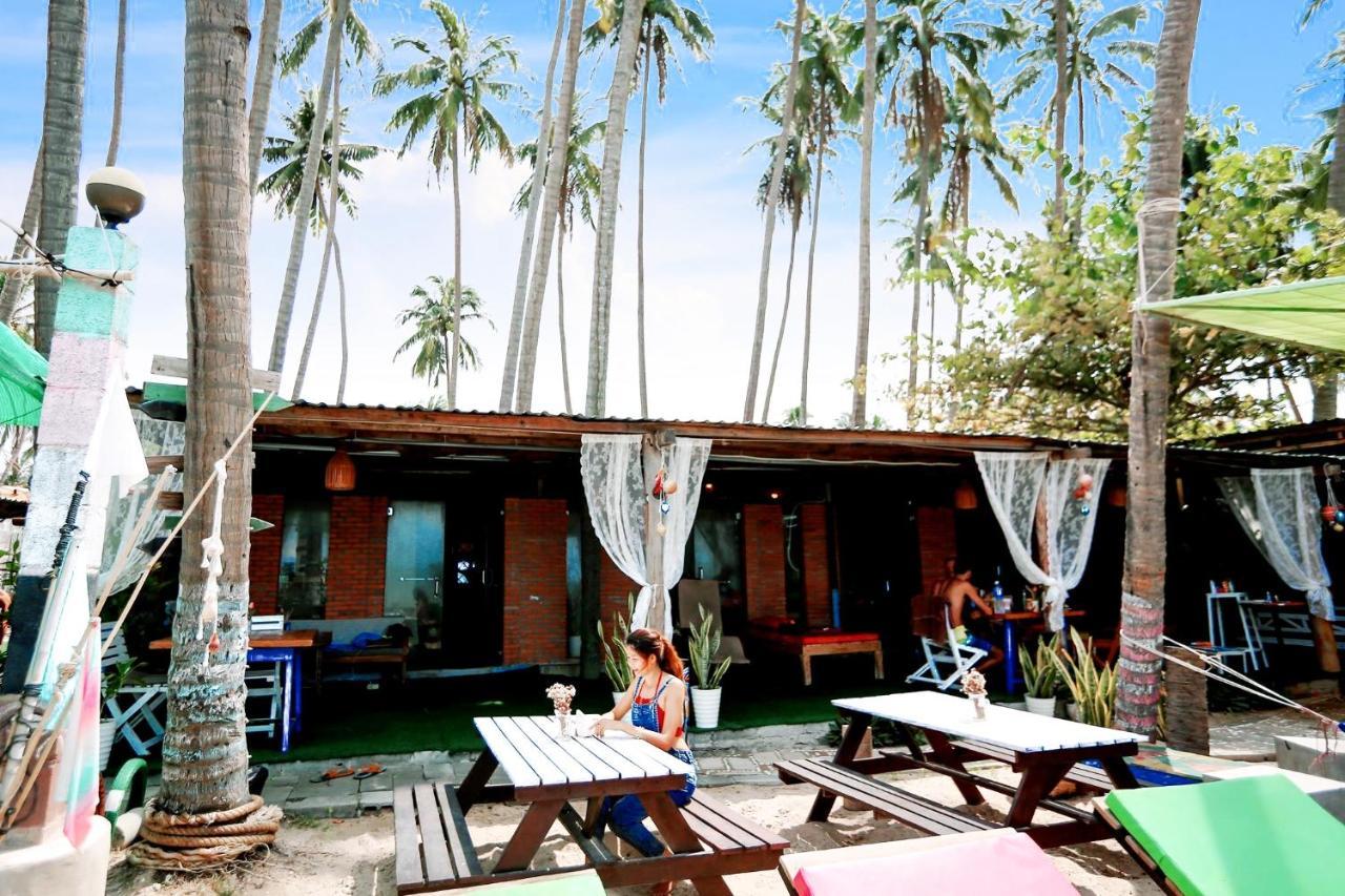 Eva Hut Mui Ne Beach Hostel Exterior photo